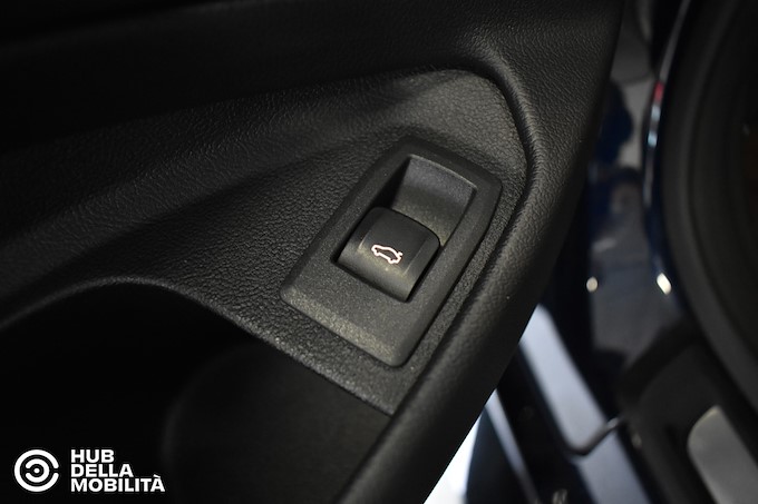 BMW M4 Competition M xDrive Driver's Package